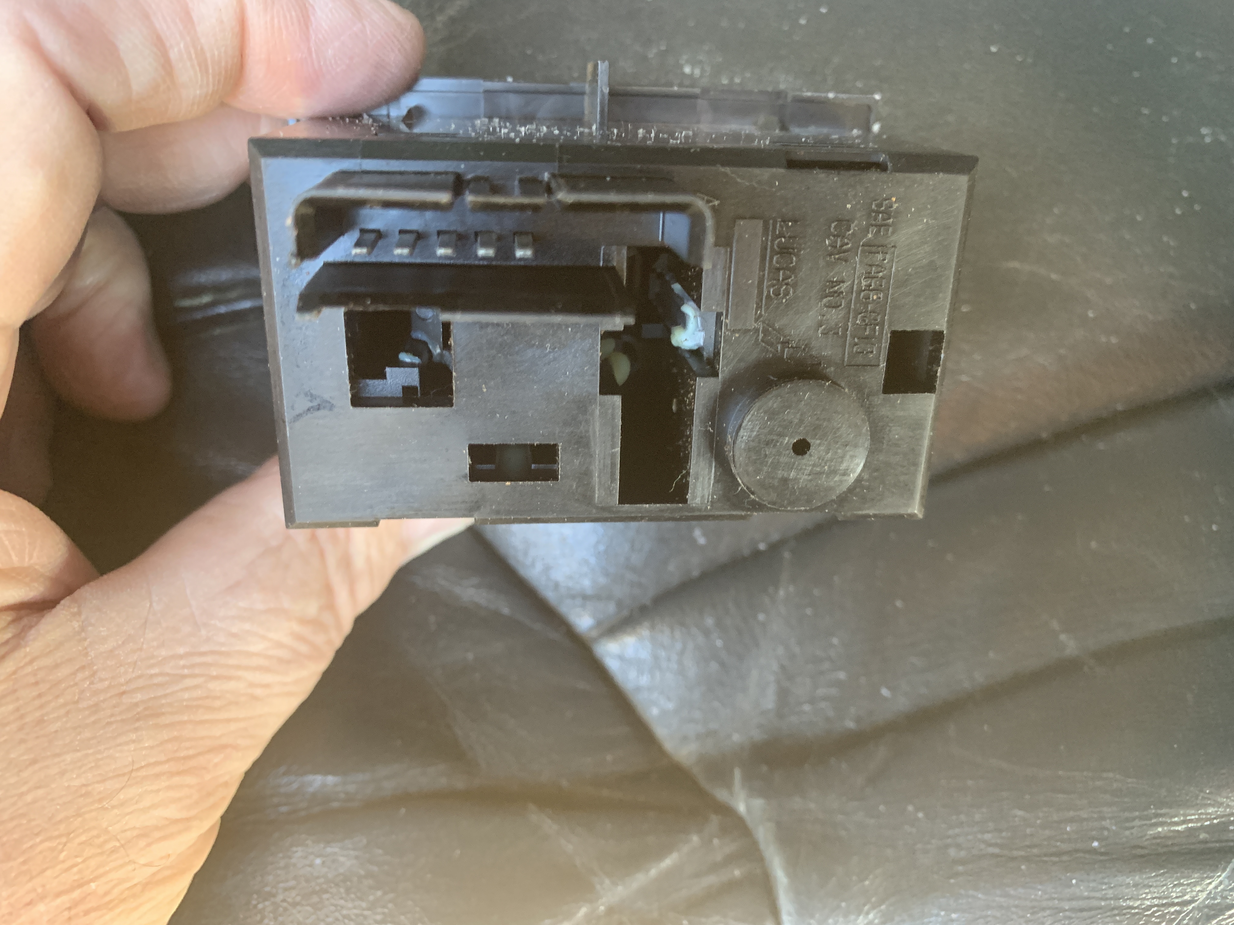 15735837, Switch GM part