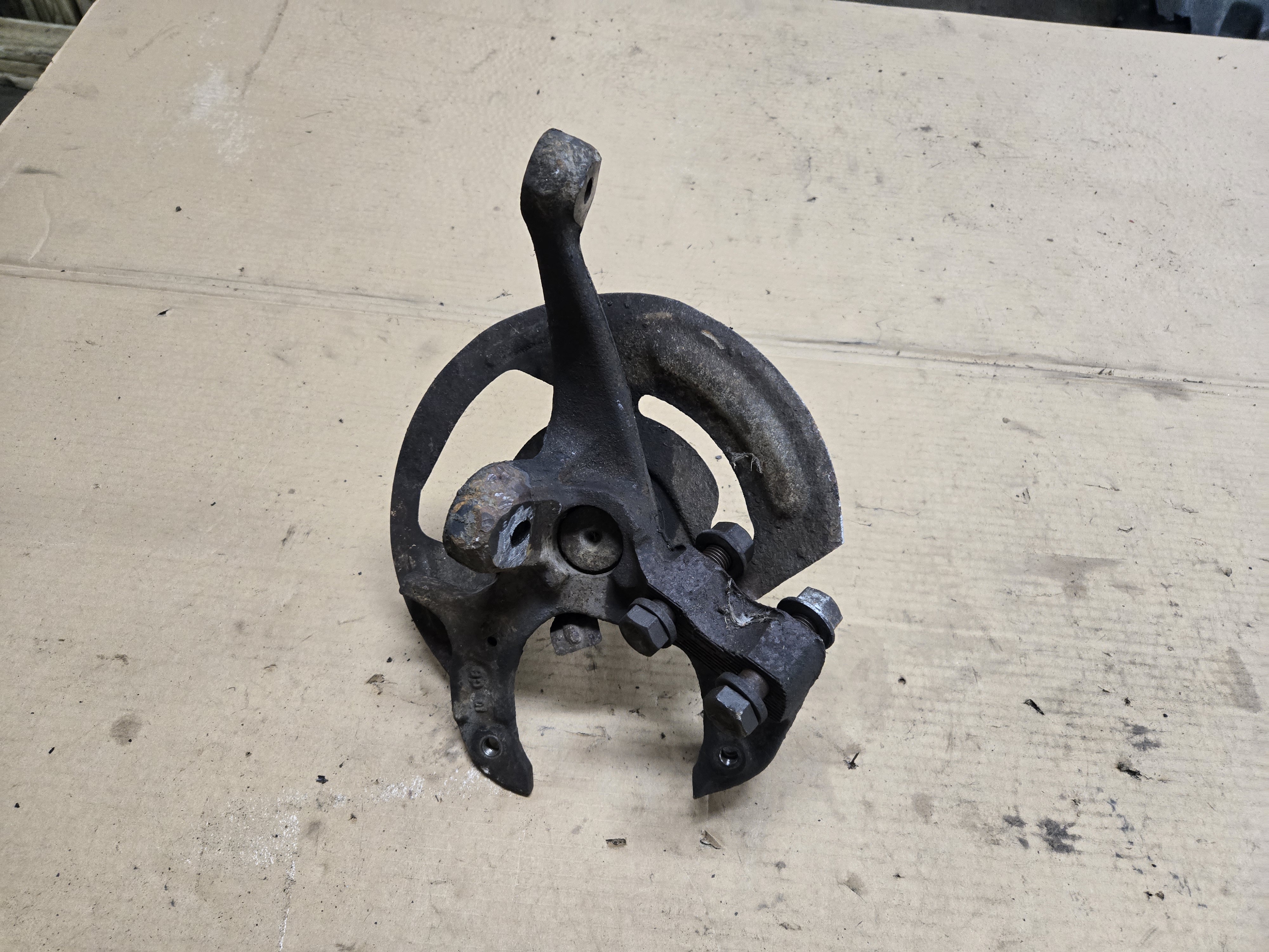 18060554, Knuckle GM part