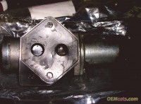 GM genuine OEM part 90411546 Adjuster, idle filling regulator